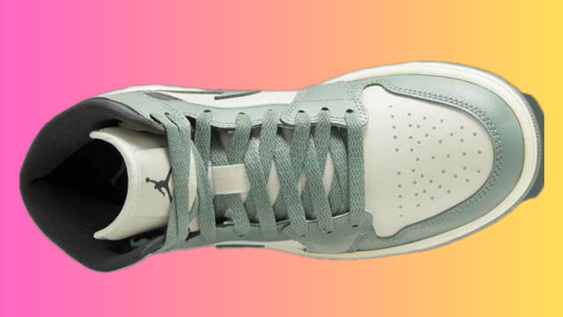 Take a closer look at the uppers of these shoes (Image via Nike)