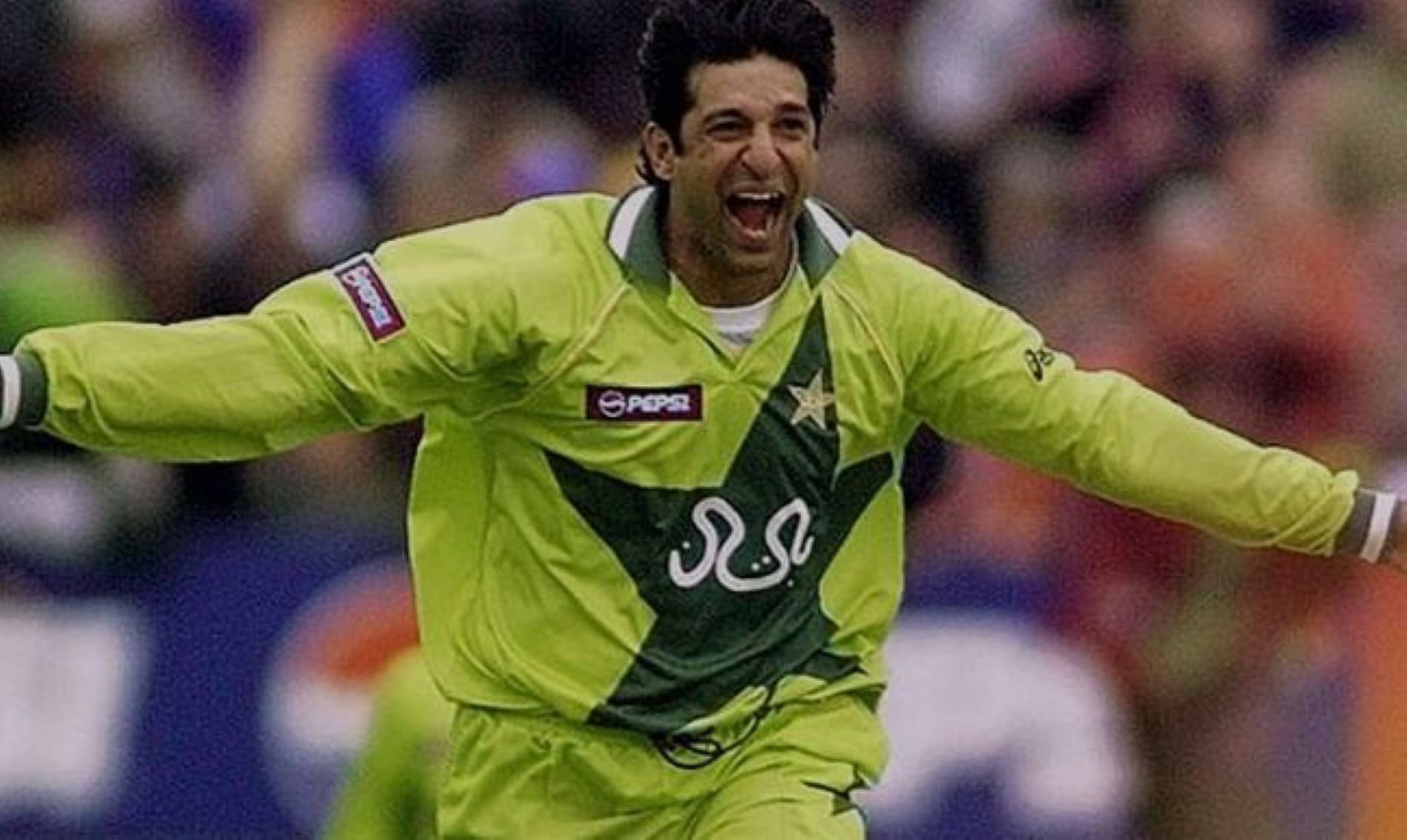 Akram cleaned up several Aussie batters in his four-wicket haul in 1999.