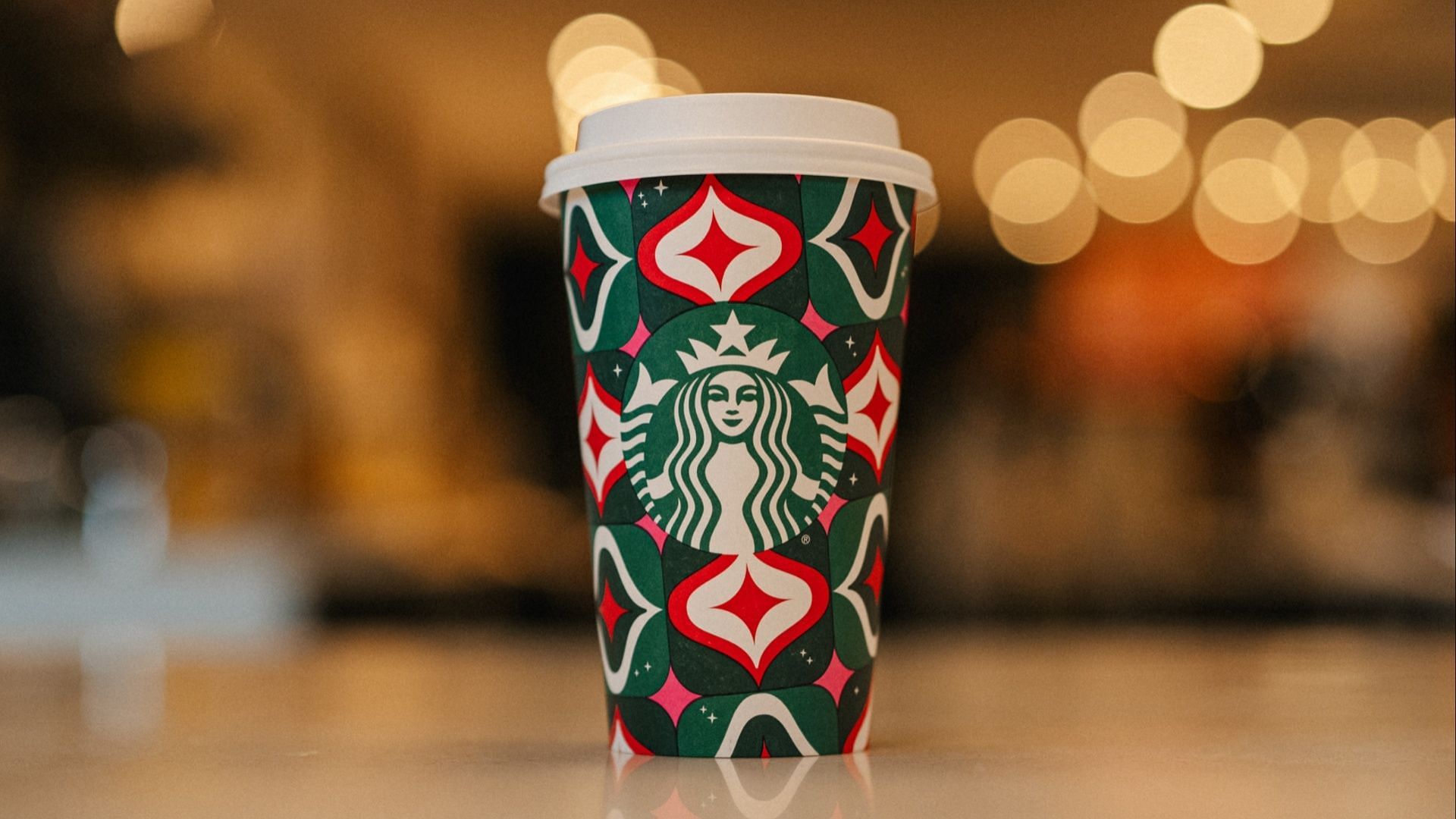 Bauble Wrap (Image via Starbucks)