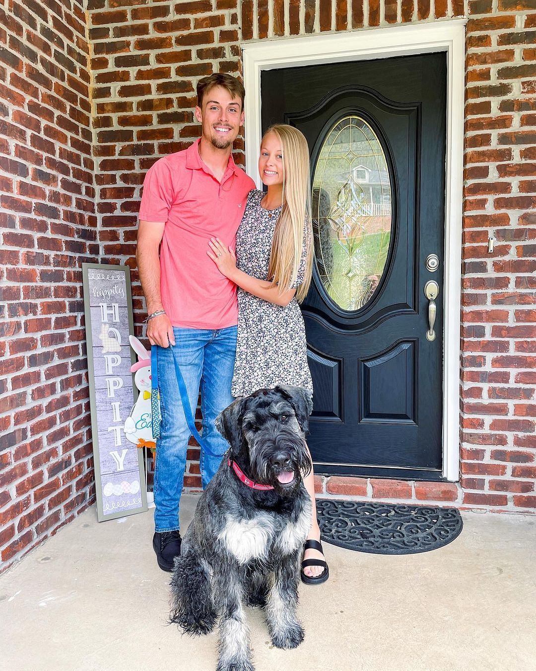 Evan Carter with his wife and dog, Source:- Instagram, @evancarter