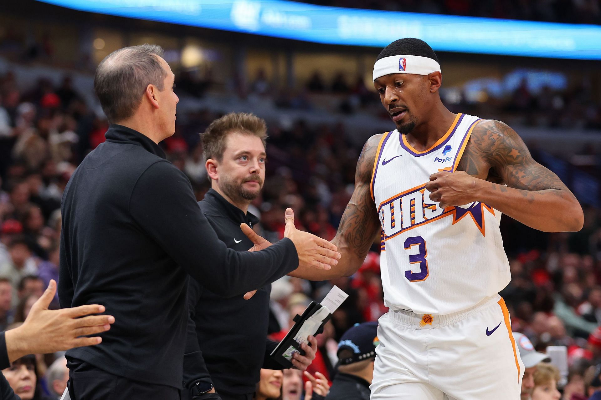 Head coach Frank Vogel of the Phoenix Suns with Bradley Beal