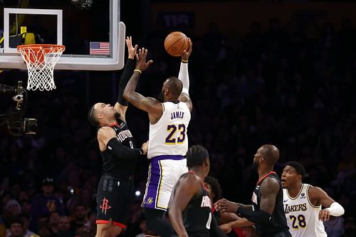 Houston Rockets v LA Lakers