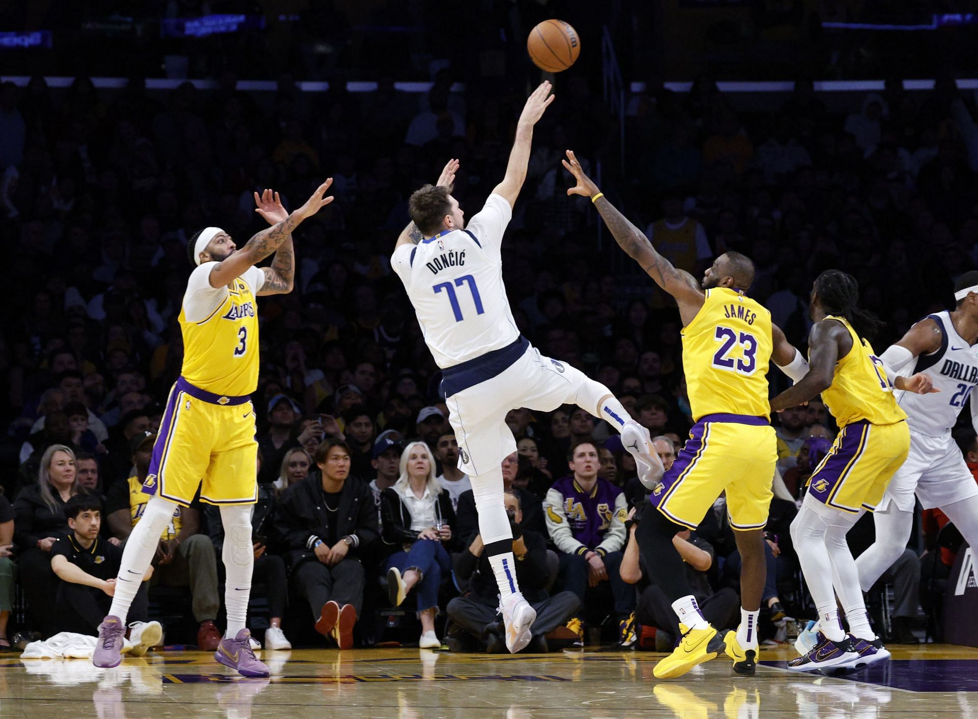 Dallas Mavericks v Los Angeles Lakers