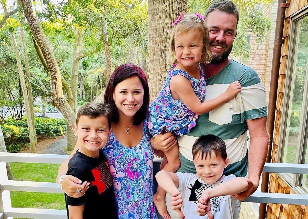 Marc Leishman with his wife and Kids, Source: Official Instagram Account of Aurdrey Hills