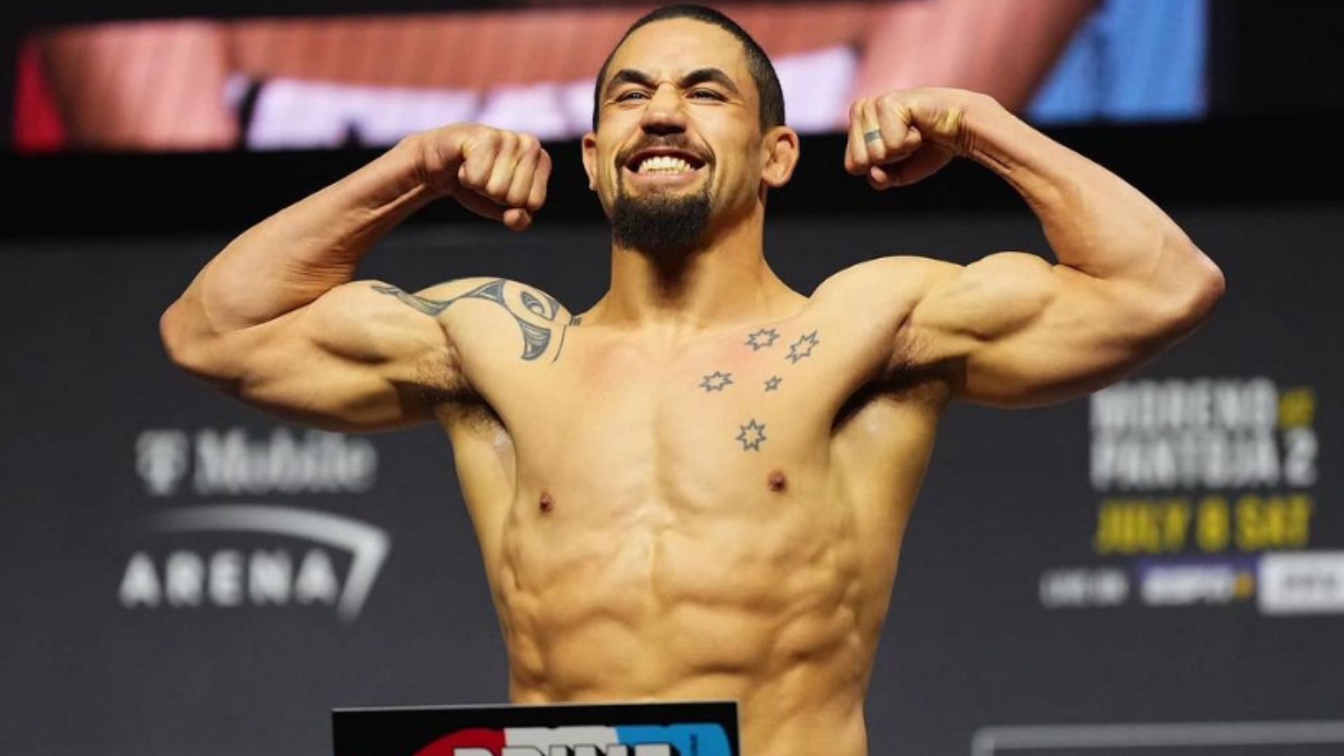 Robert Whittaker [Image courtesy of @robwhittakermma on Instagram]