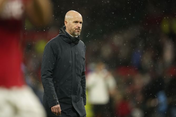 Manchester United Transfer News Roundup: Red Devils eyeing Diogo Costa; club suffer Aaron Wan-Bissaka renewal blow, and more - November 1, 2023