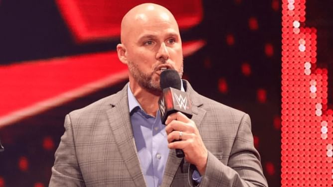 Adam Pearce shares important public service announcement following WWE RAW
