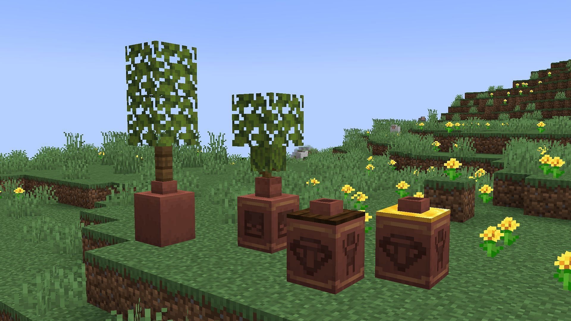 Decorative pots have gained storage functionality in Minecraft 1.20.3 (Image via Mwteusz/Reddit)