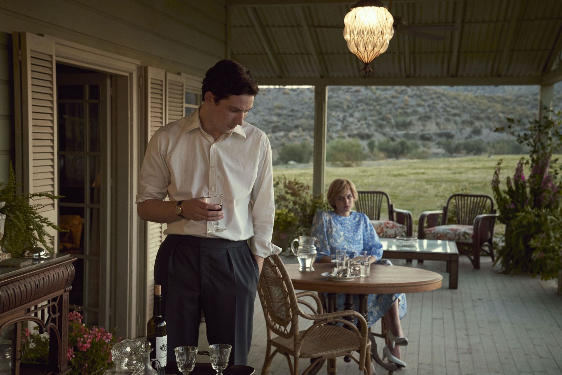 A still from The Crown (Image via Netflix)