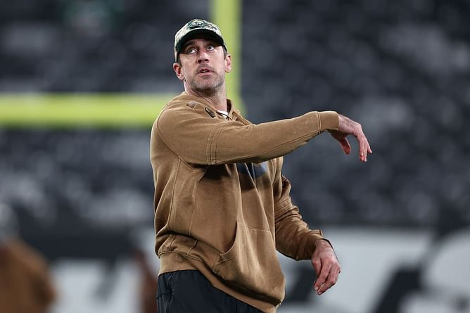 Aaron Rodgers debunks conspiracy theory on mysterious bottle spill: "Should've been dolphin semen"
