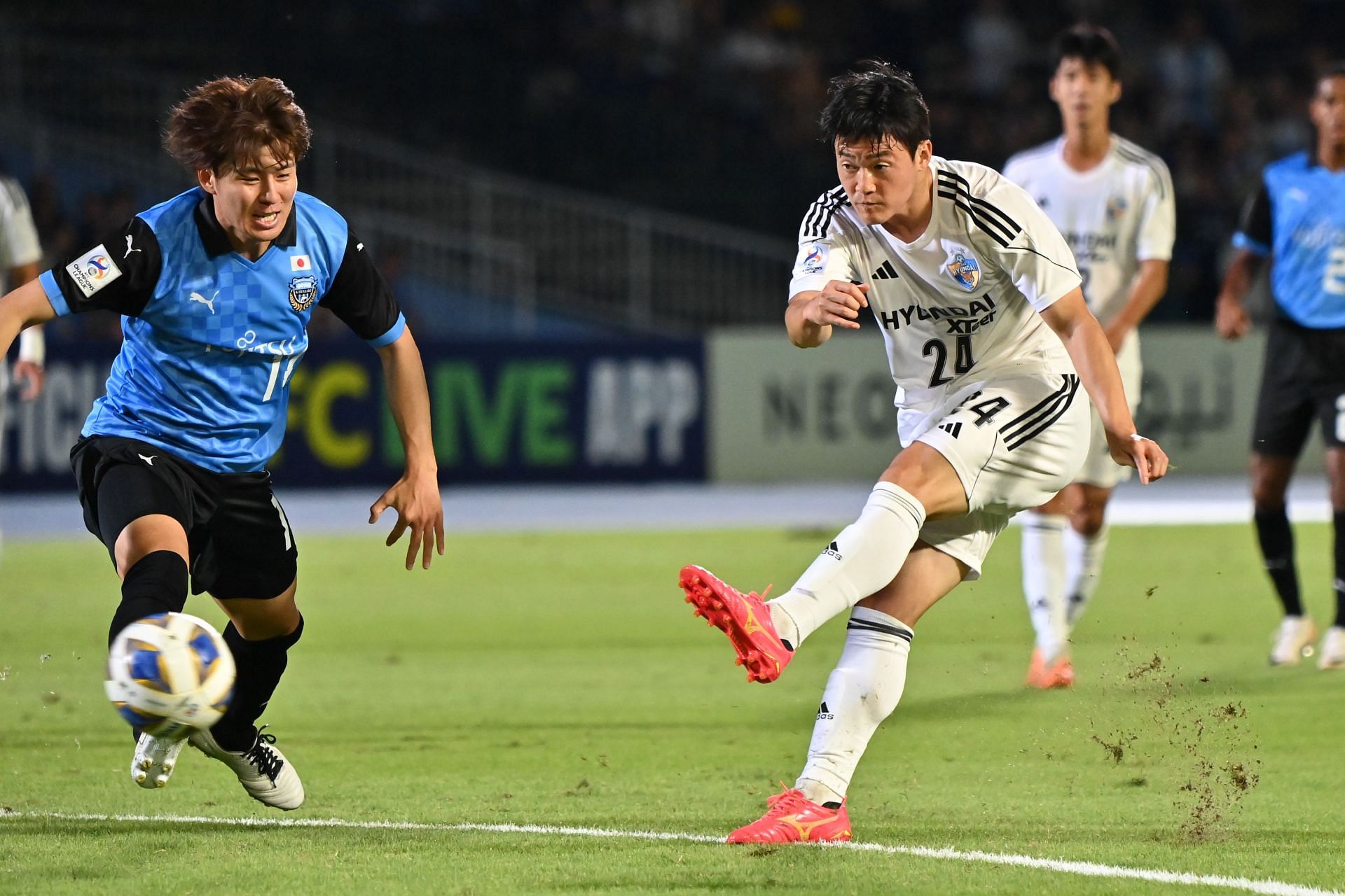 Kawasaki Frontale v Ulsan Hyundai - AFC Champions League Group I