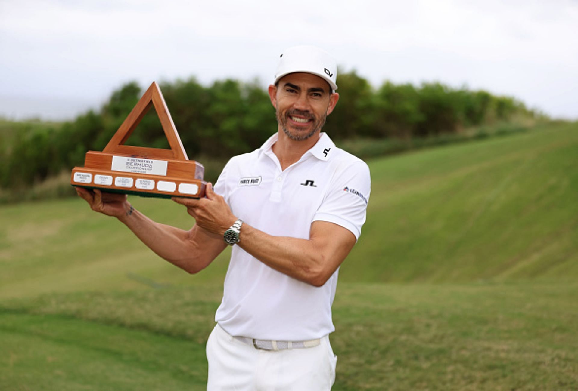 Camilo Villegas (Image via Getty).