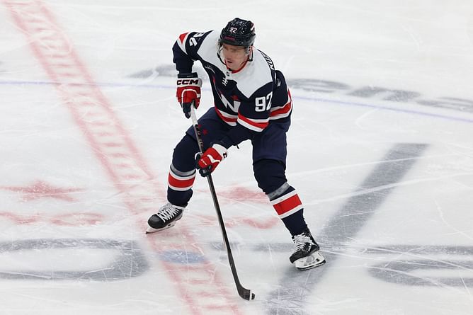 Capitals HC throws Evgeny Kuznetsov under the bus over winger's OT play leading to loss