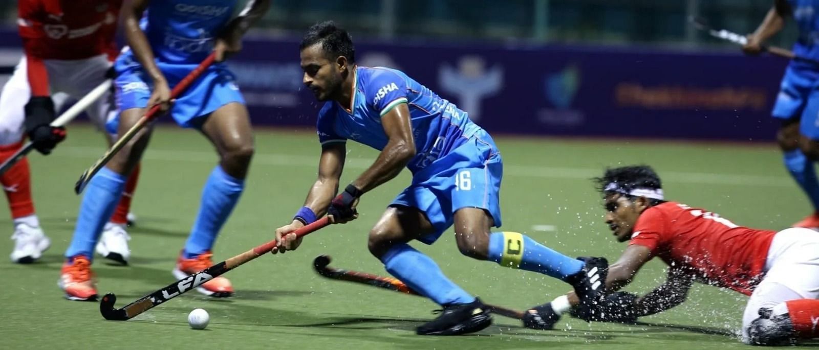 Indian captain Uttam Singh in action against Malaysia (Image Credits: Hockey India)