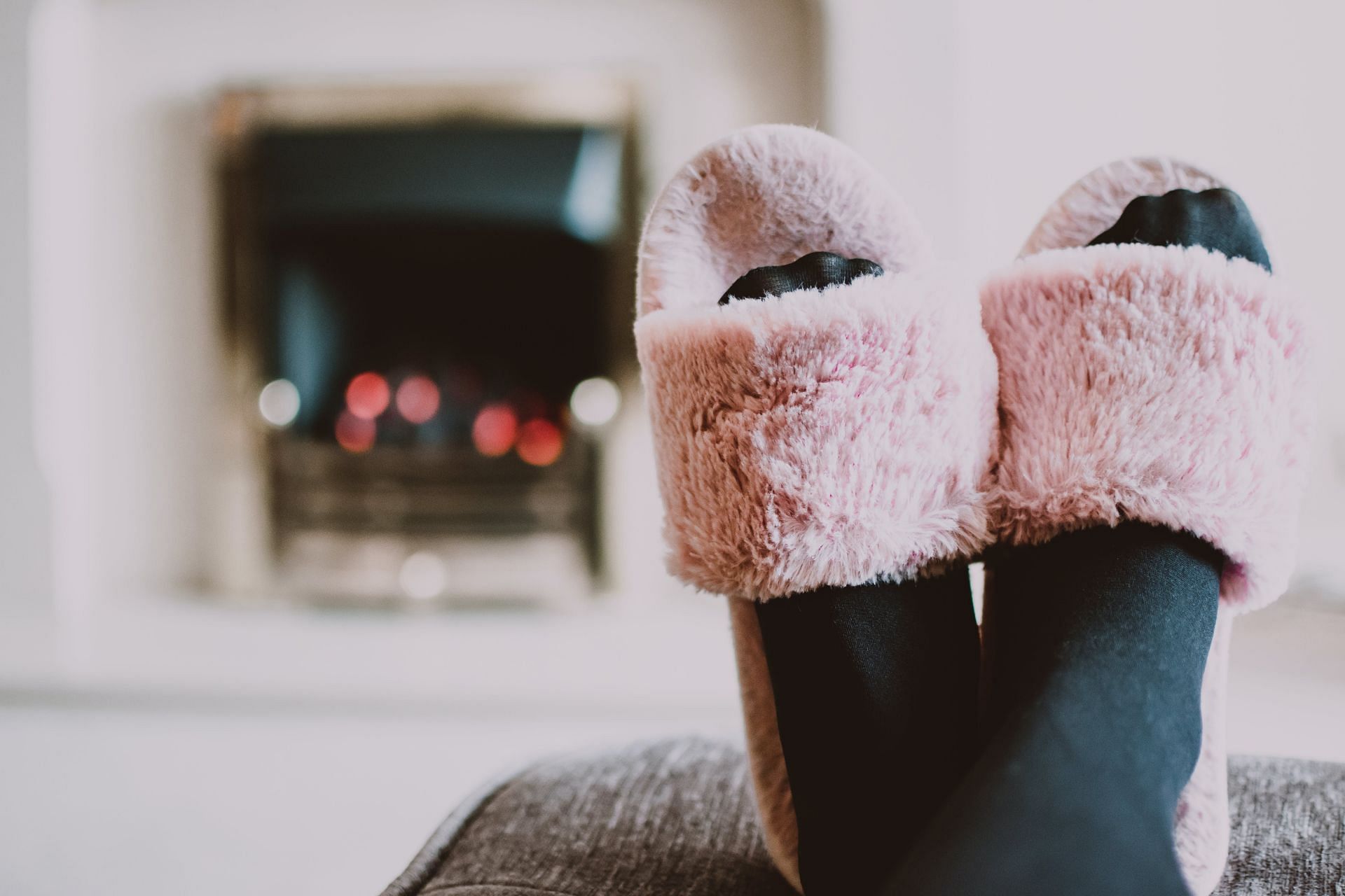 Stress also causes cold in feet. (Image via Pexles/ Lisa Fotios)