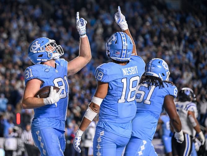 Who are the North Carolina vs. Clemson announcers today on ESPN? All about CFB Week 12 game's coverage team