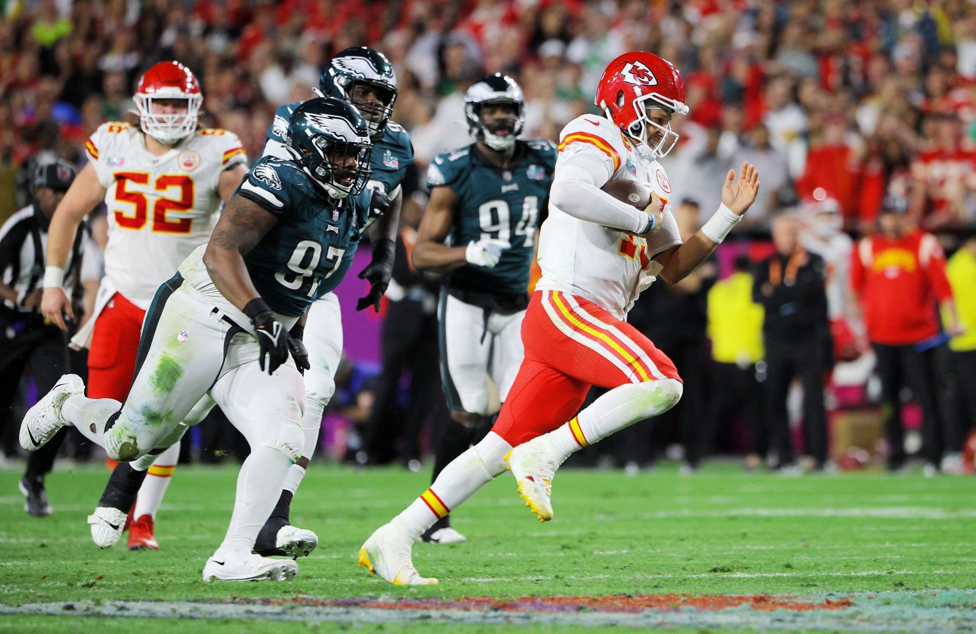 Eagles Vs. Chiefs Week 11 MNF Injury Report: Latest On Dallas Goedert ...