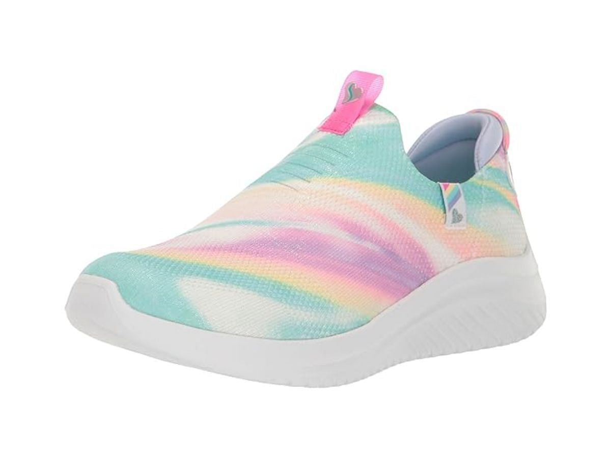 The Skechers Girl&#039;s Ultra Flex 3.0 Color Me sleek sneaker (Image via Amazon)