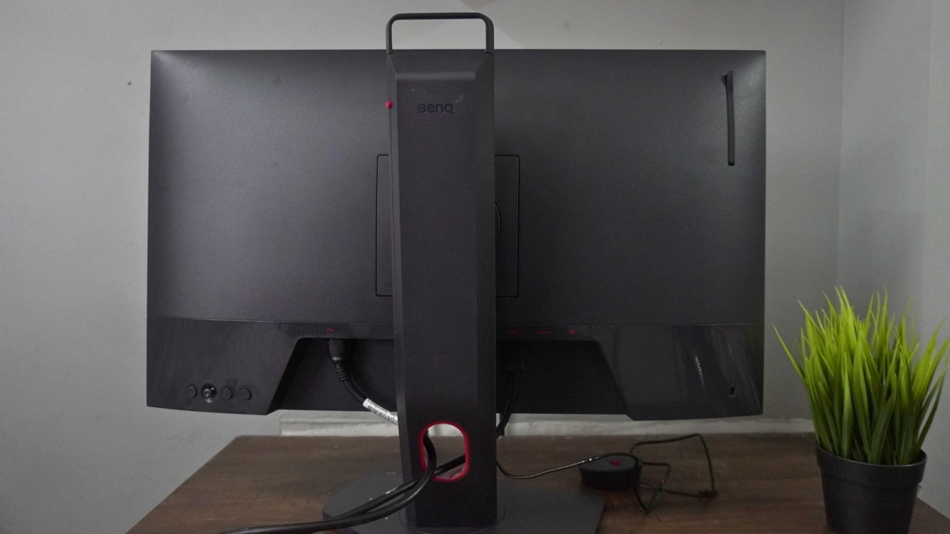 The connectors on the BenQ Zowie monitor (Image via Sportskeeda)