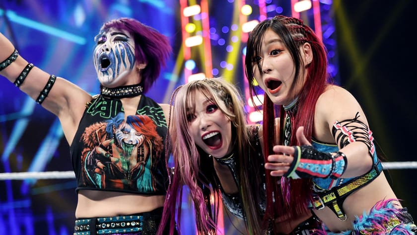 8-time WWE champion lauds Kairi Sane for her misconduct on SmackDown before Survivor Series
