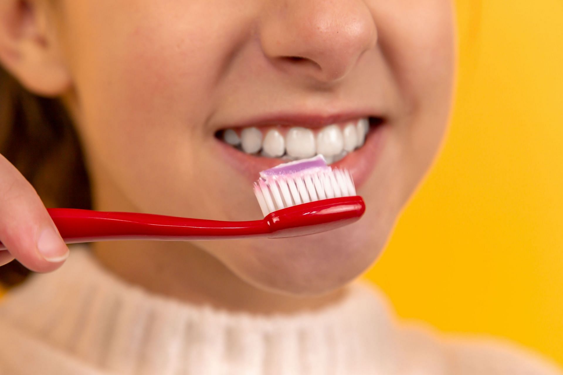 Teeth -whitening (Image via Unsplash/Diana)