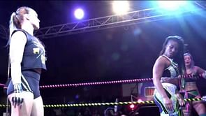 WWE छोड़ चुके दिग्गज के धमाकेदार मुकाबले का हुआ विवादित अंत, पूर्व चैंपियन पर चैंपियनशिप बेल्ट से हुआ अटैक