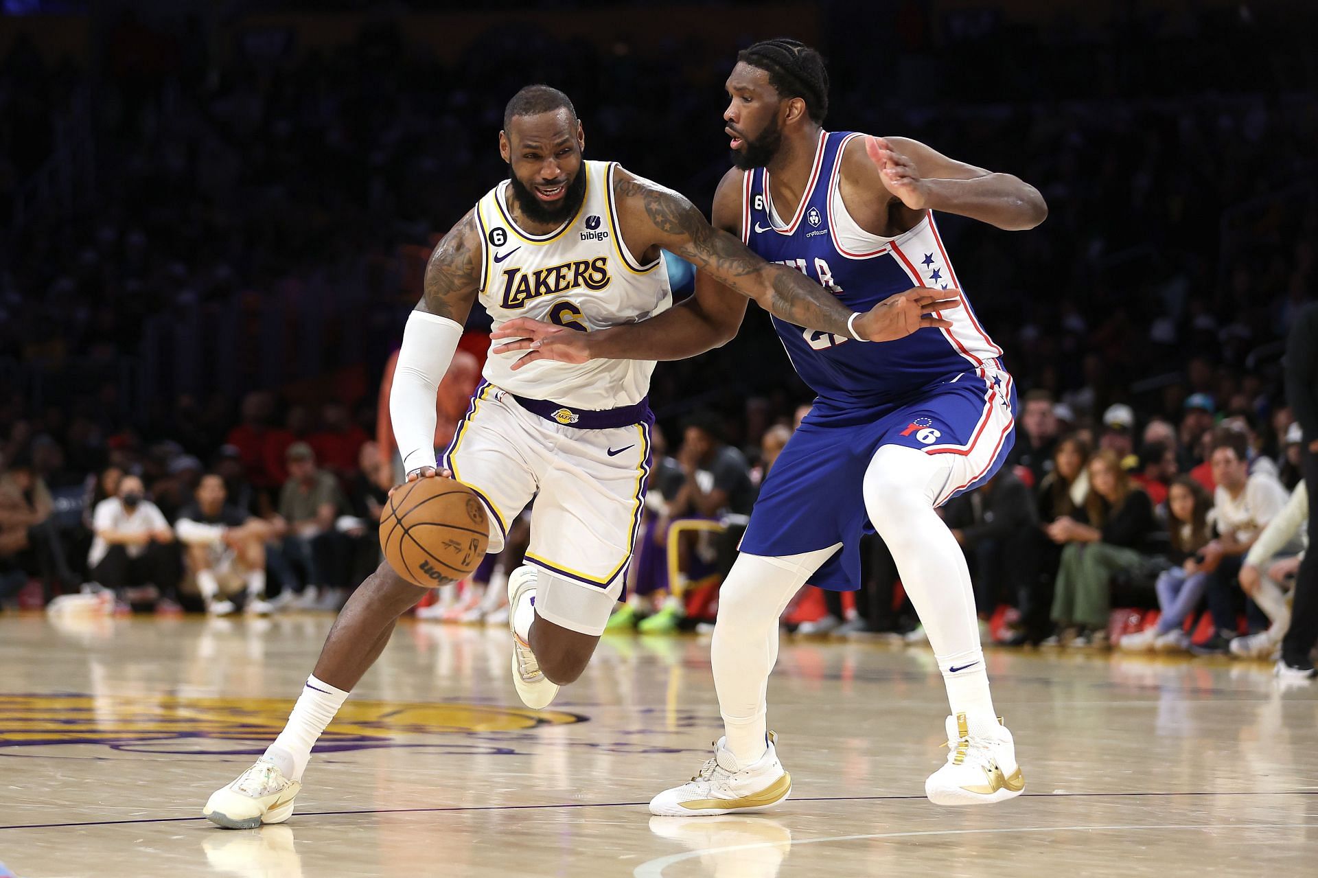 Philadelphia 76ers v Los Angeles Lakers