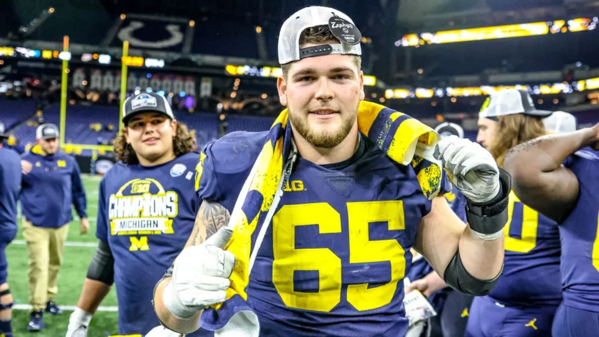 Zak Zinter suffered a lower leg injury vs. Ohio State