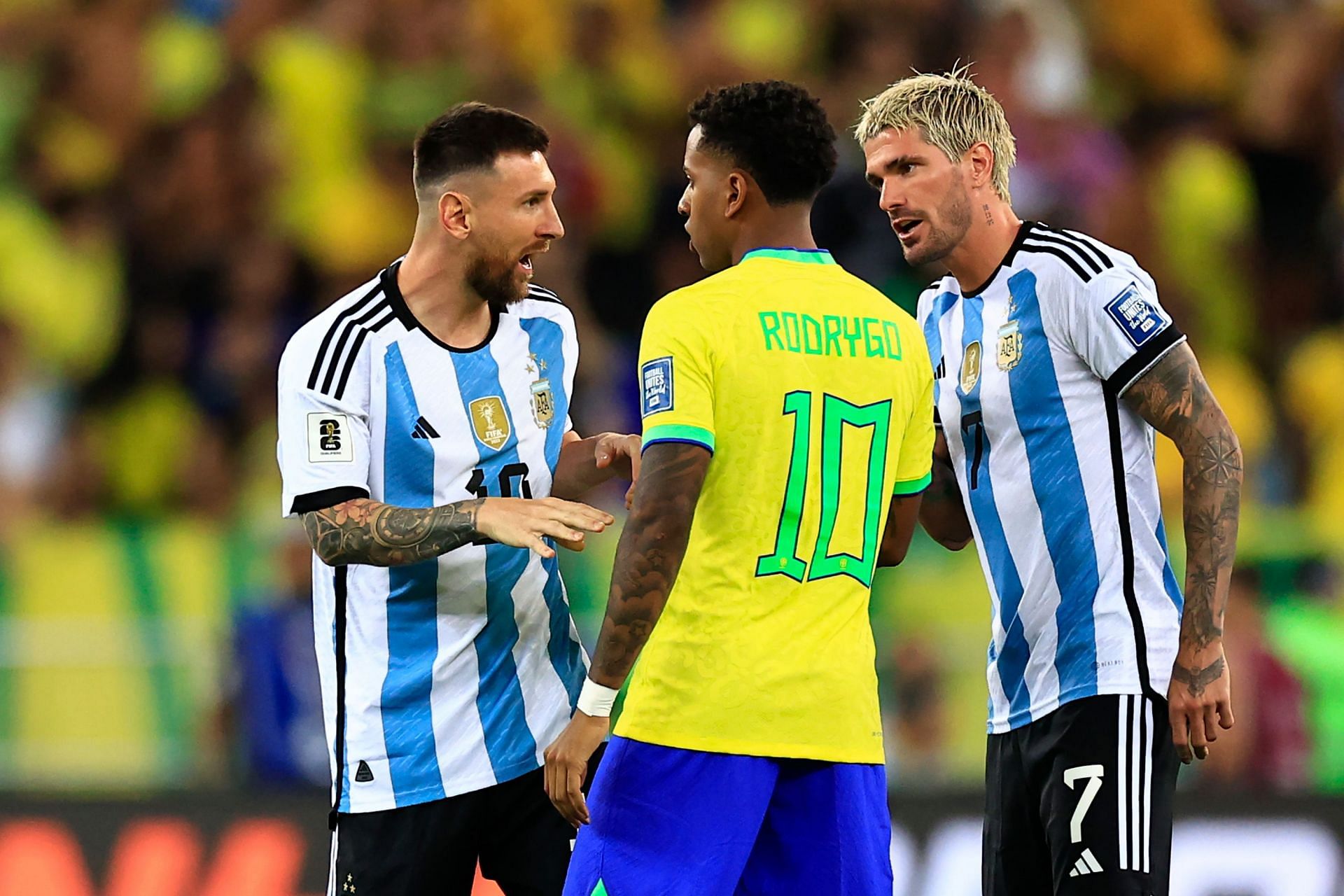 Lionel Messi argued with Rodrygo.