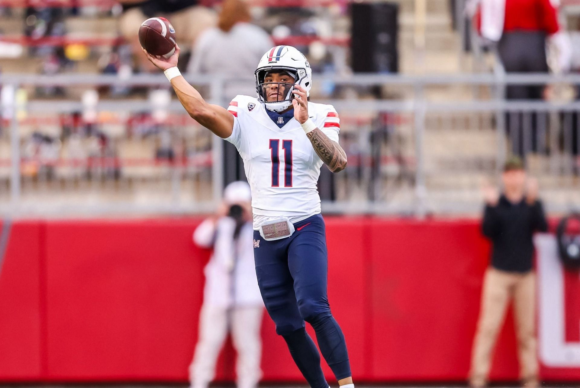 Arizona Wildcats QB Noah Fifita