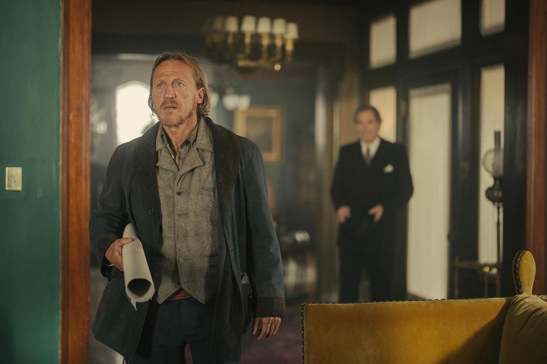 Jerome Flynn in 1923 (2022) (Image via Paramount+)