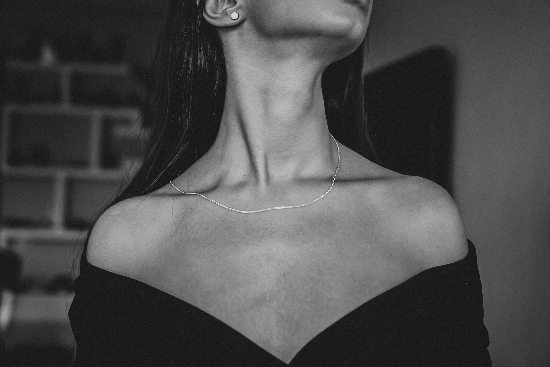 Neck (Image via Unsplash)