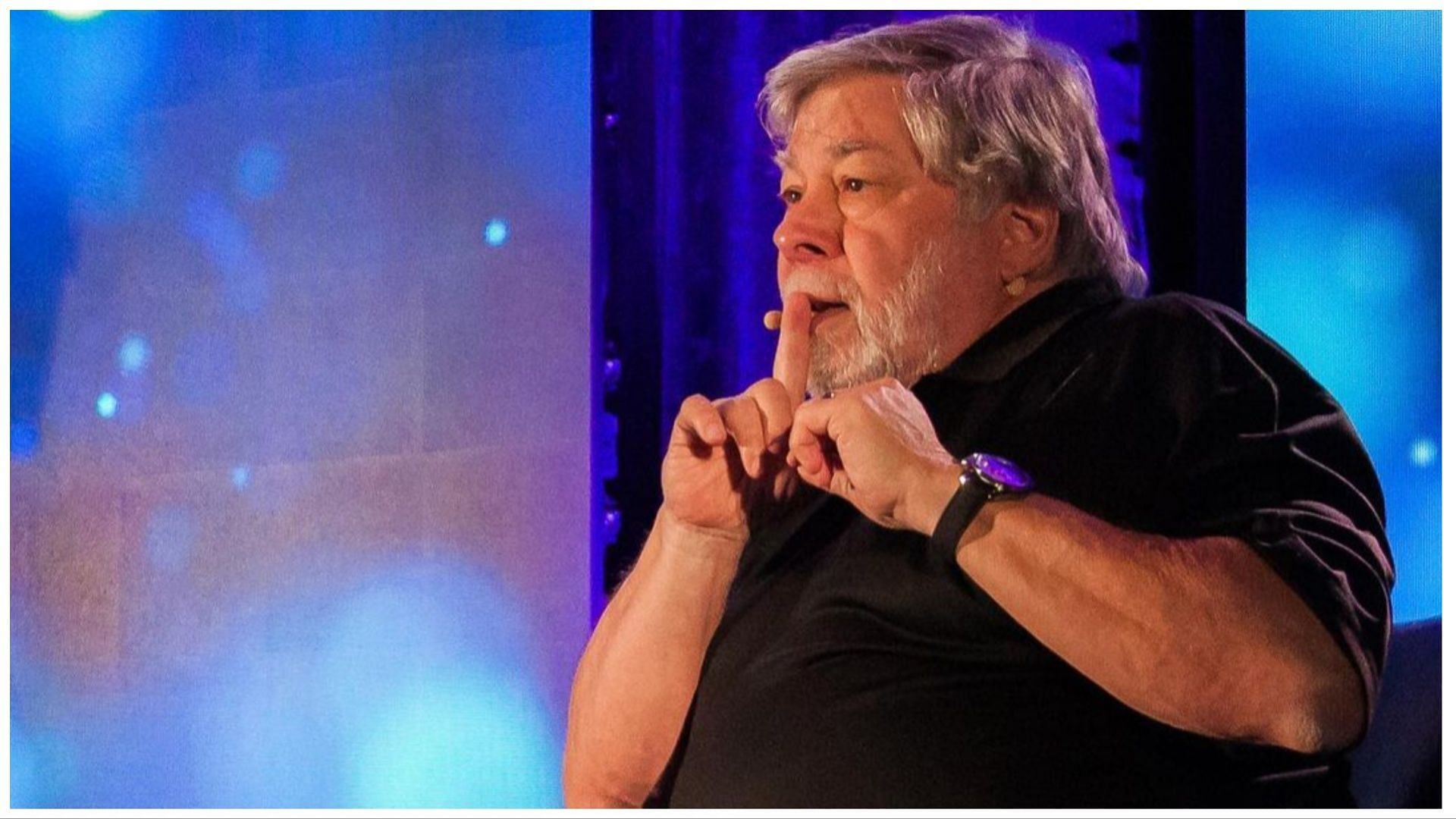 Steve Wozniak attended the World Business Forum in Mexico.  (Image via Instagram/@total.ca)