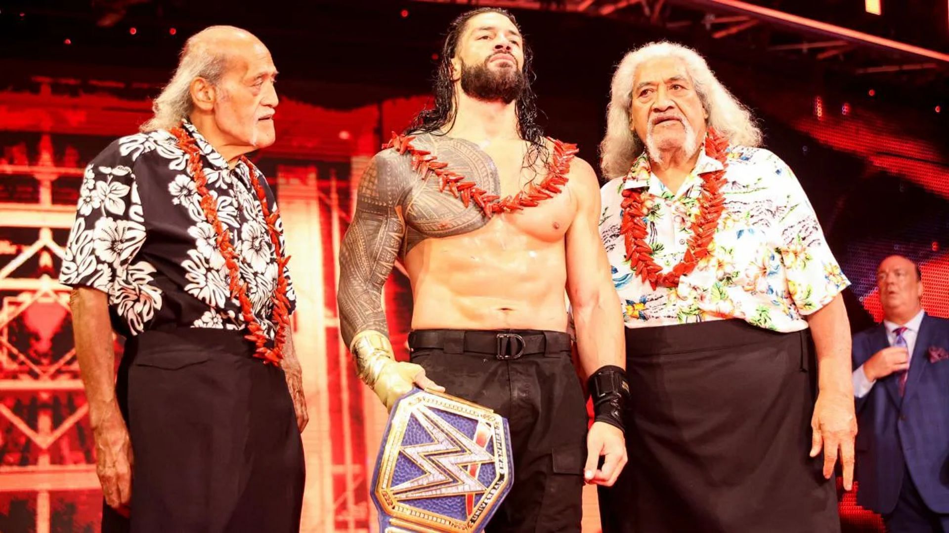 Roman Reigns, The Wild Samoans and Paul Heyman at WWE Hell in a Cell 2020