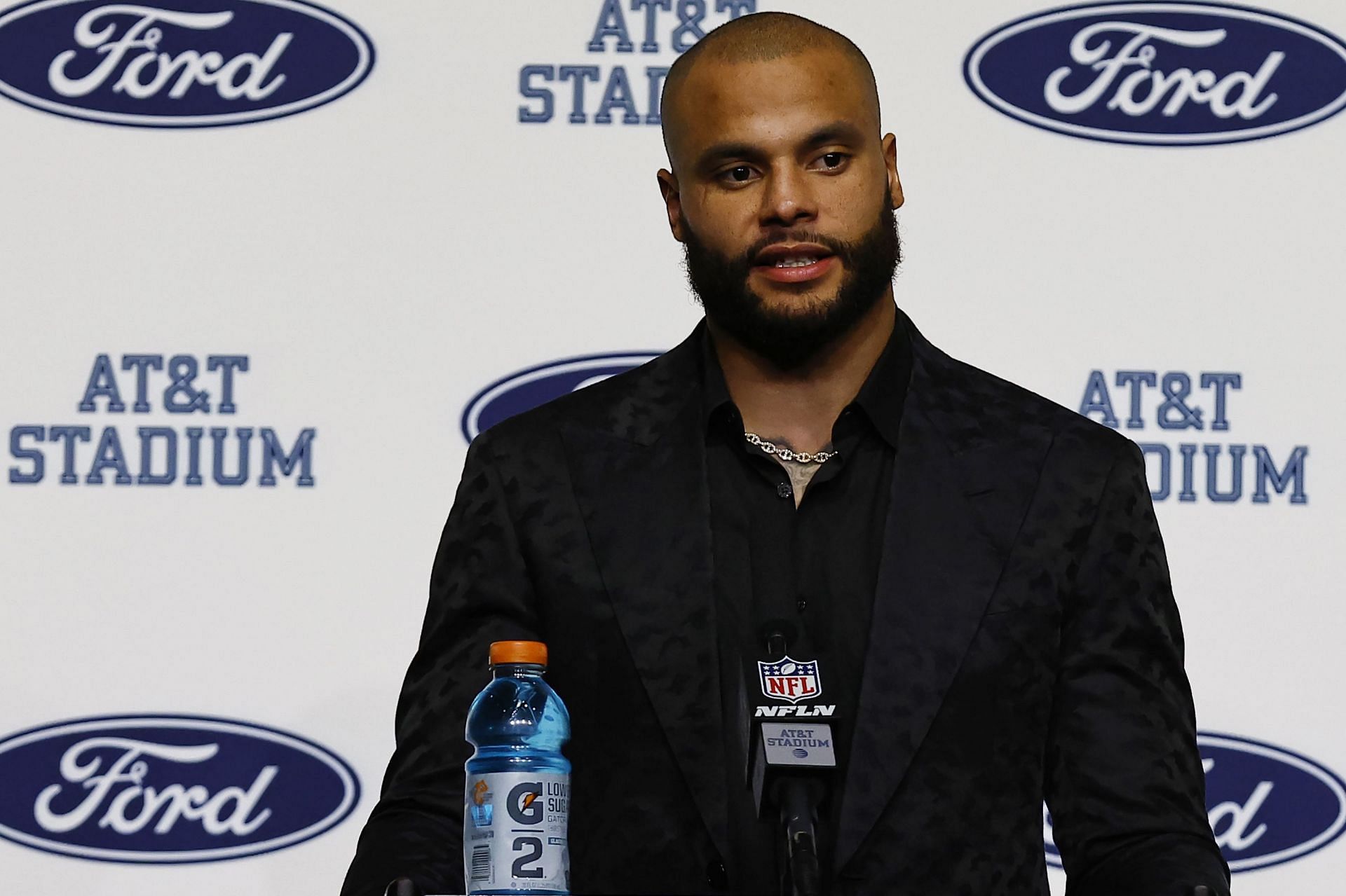 Dak Prescott speaks at Giants-Cowboys Football