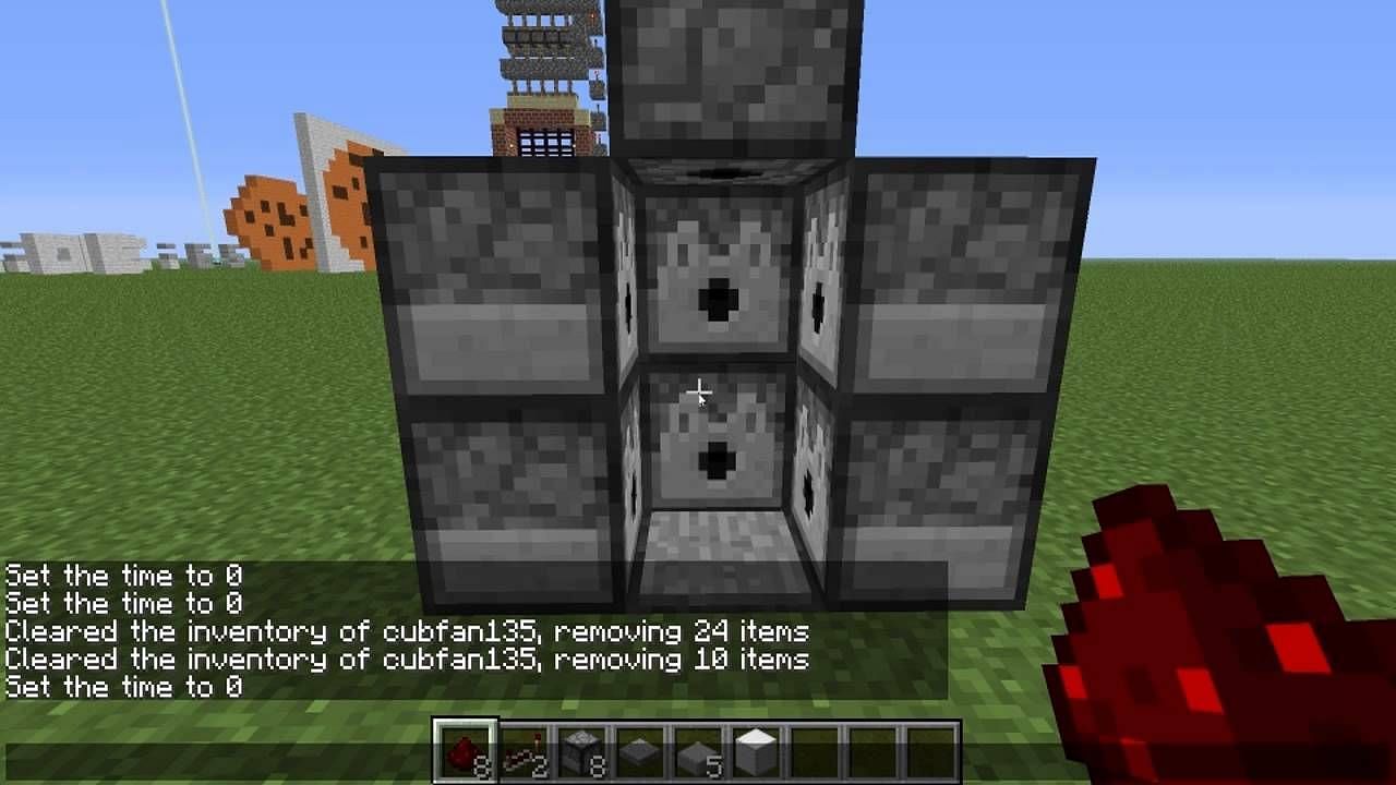 Minecraft Armor Dispenser