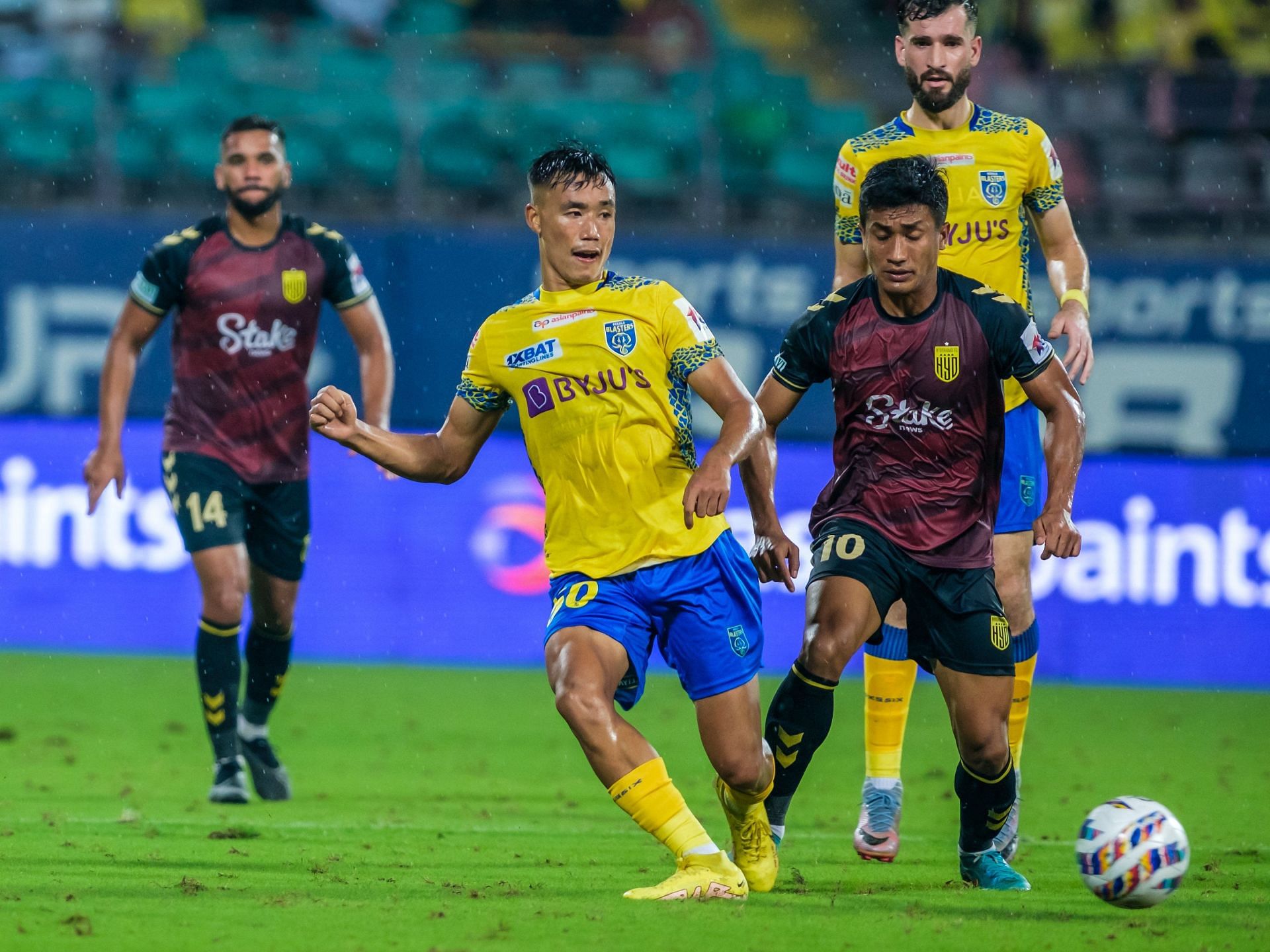 Naocha Singh and Mohammad Yasir in action during the game on Saturday. (KBFC)