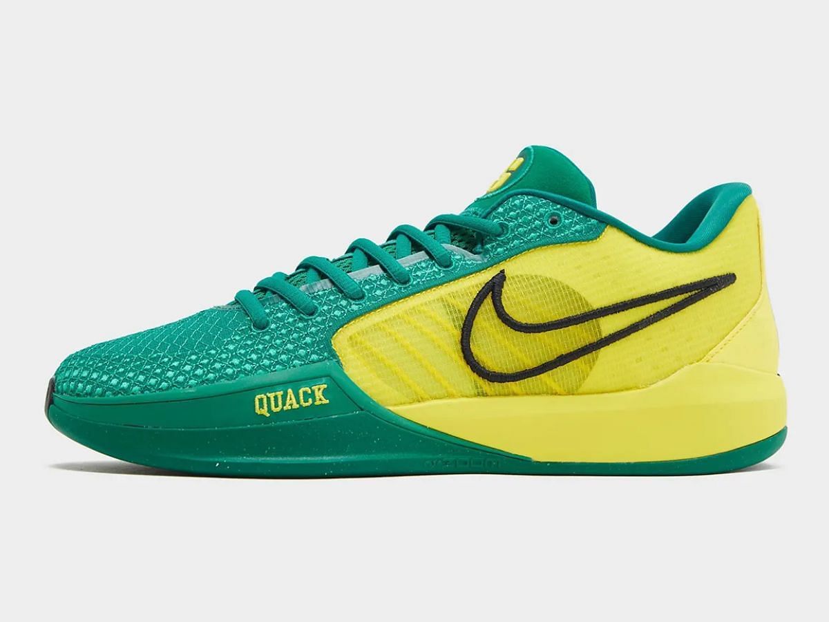 Nike Sabrina 1 &ldquo;Oregon Ducks&rdquo; sneakers (Image via Sneaker News)