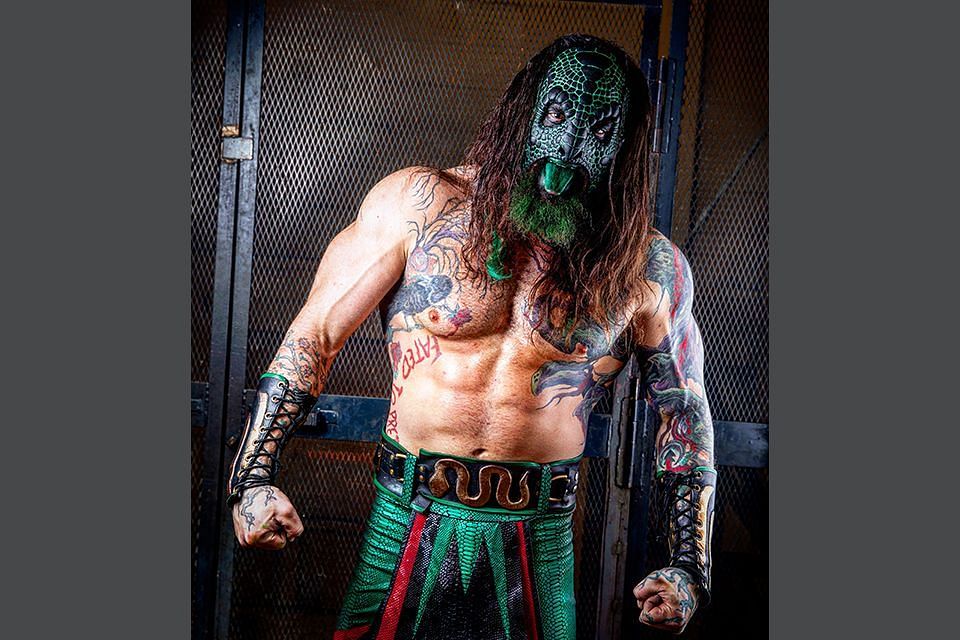 Luchasaurus,&#039; a Reptilian Antihero and CSUN Alum, Takes the Ring | CSUN  Today