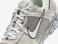 Nike Zoom Vomero 5 Light Orewood Brown sneakers (Image via SBD)