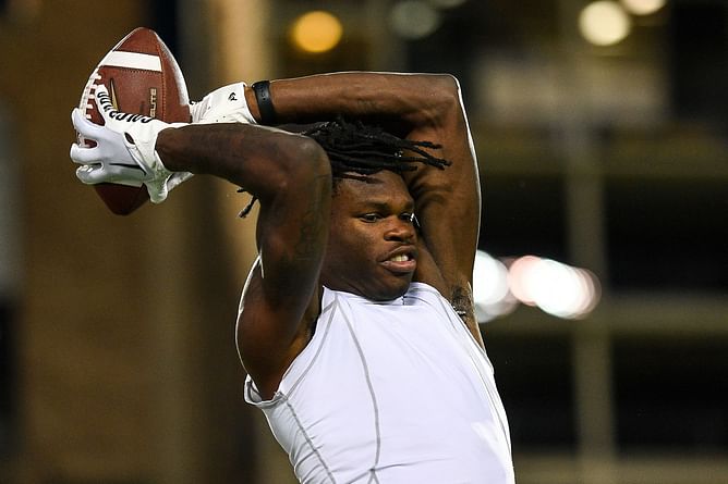 Travis Hunter levitates making an incredible reception during Colorado vs Oregon State pre-game practice