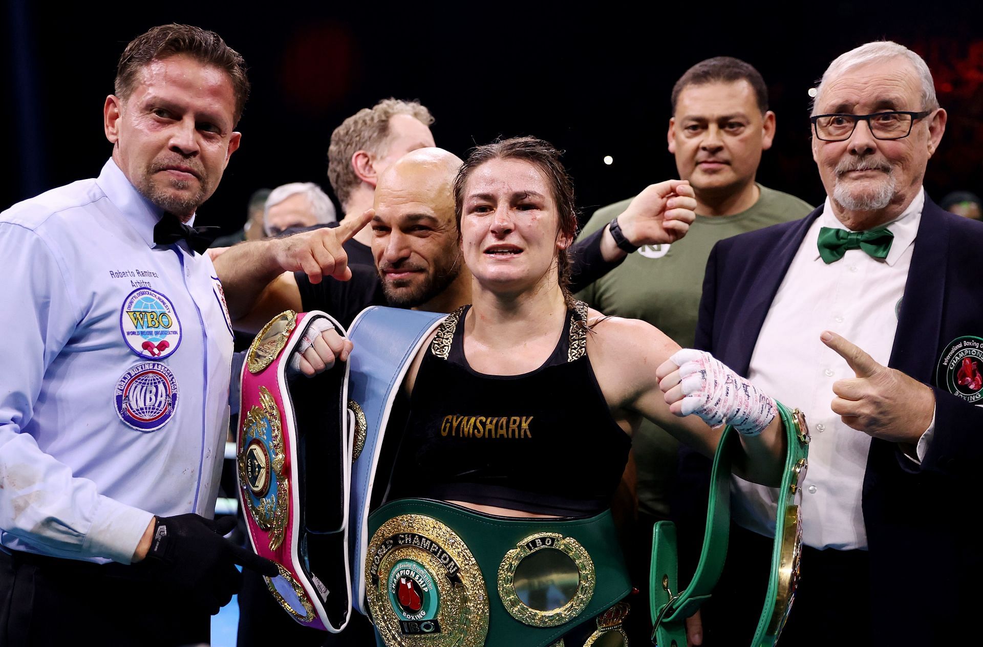 Katie Taylor given 10 days to decide which world title she wants to retain