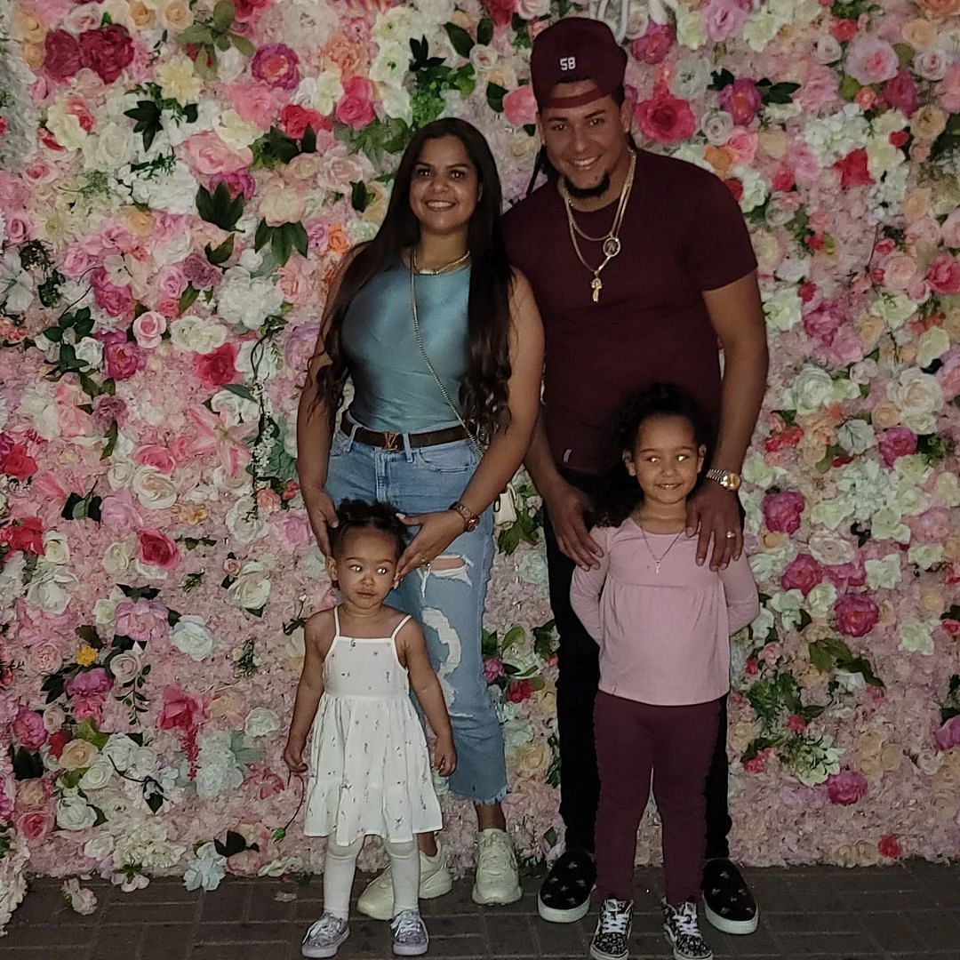 Luis Castillo with his wife Elanyi Castillo and two daughters. Source: Luis Castillo&rsquo;s official Instagram handle @luis58castillo