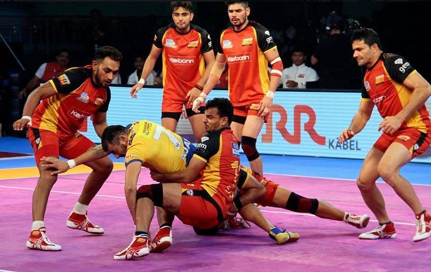 Bengaluru Bulls players in action. (Image credits: PKL)