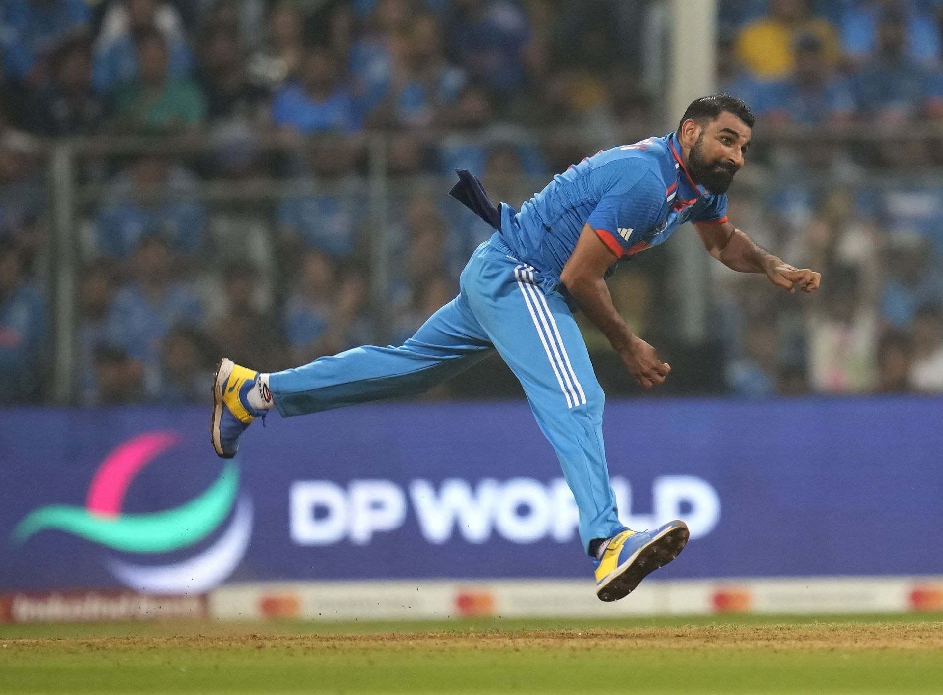 Mohammed Shami goes past this Indian bowling legend in World Cup history