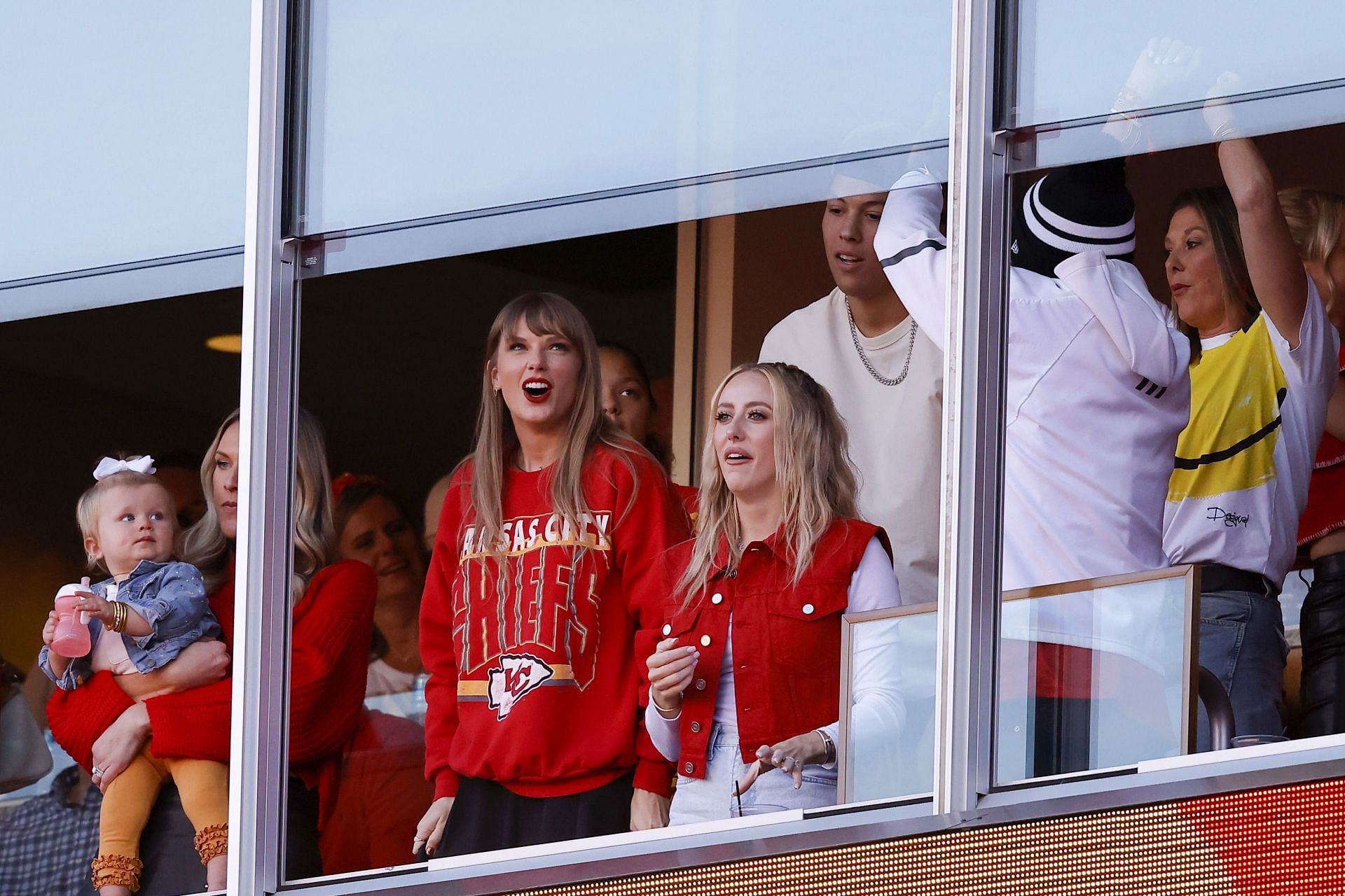 Taylor Swift supporting Travis Kelce during Los Angeles Chargers v Kansas City Chiefs