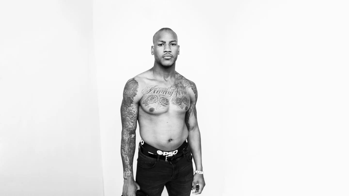 Ryan Shazier with a small growth of hair on his head - image via The Players&#039; Tribune