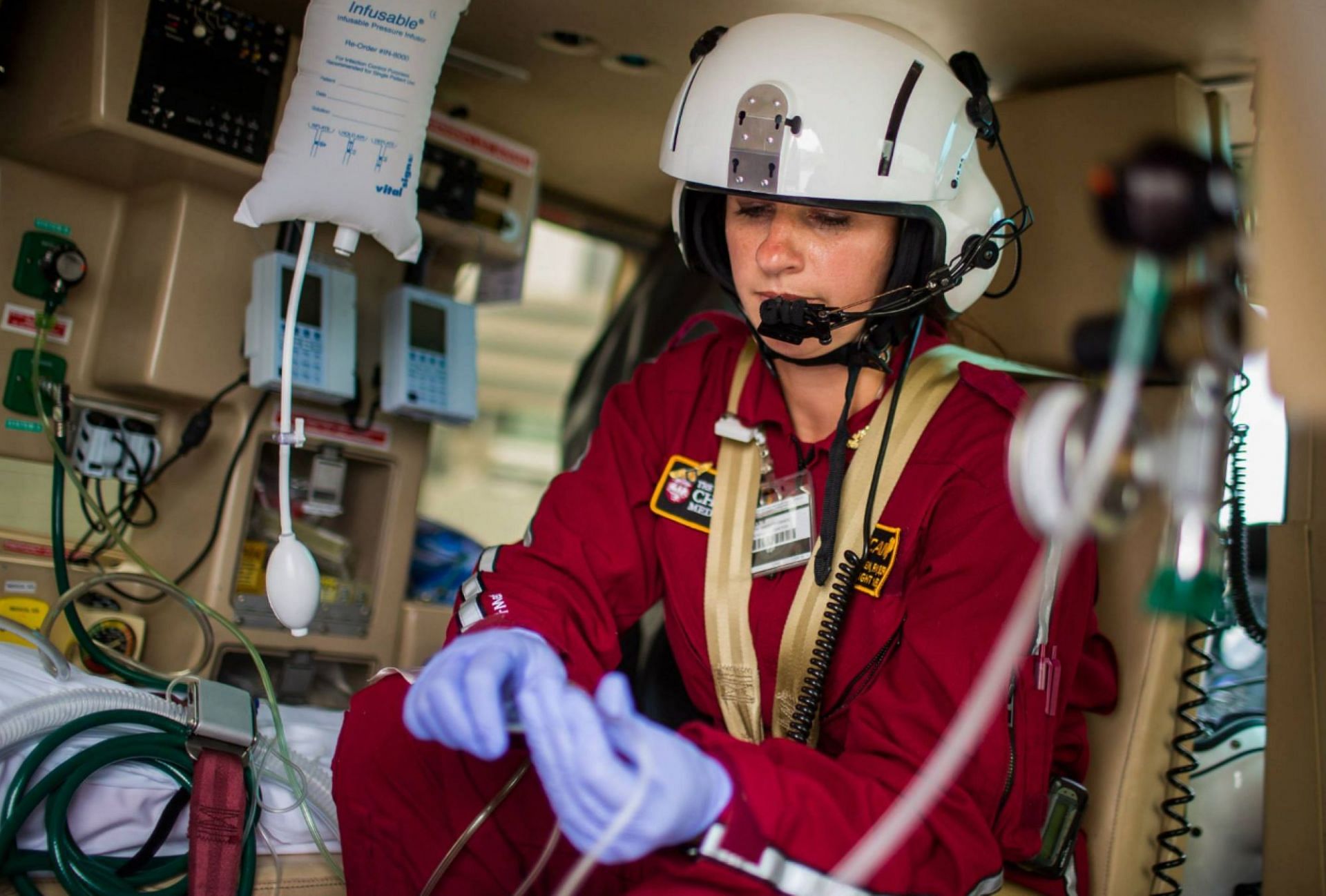 Tributes pour in as flight nurse Kelley Holdren passes away (Image via UChicago Medicine/Facebook)