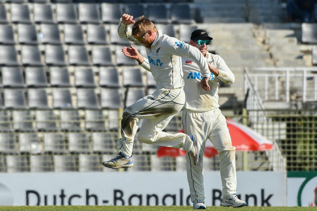 ग्लेन फिलिप्स विकेट लेने के बाद जश्न मनाते हुए (PIC: BLACKCAPS)