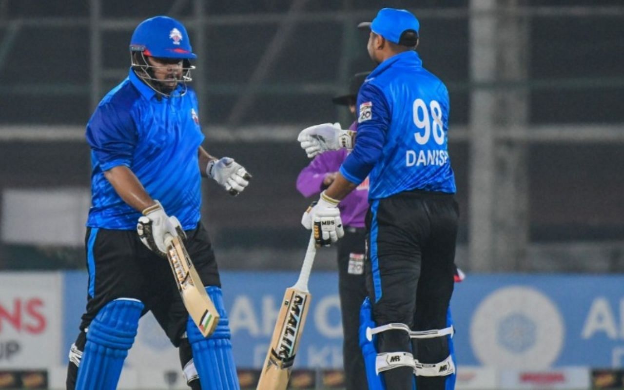 पाकिस्तान के तूफानी बल्लेबाज हैं आजम खान